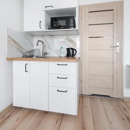 Park Grabiszynski Standard By Bookinghost ヴロツワフ