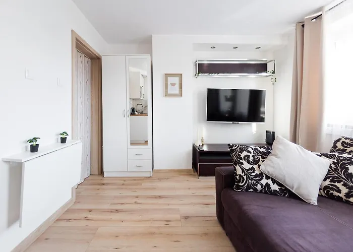 Park Grabiszynski Standard By Bookinghost Daire Wroclaw