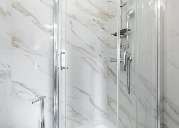 Park Grabiszynski Standard By Bookinghost